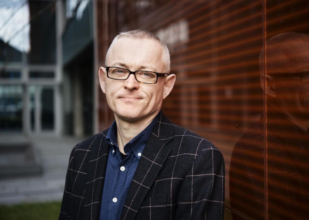 Professor Kjell J. Hole
