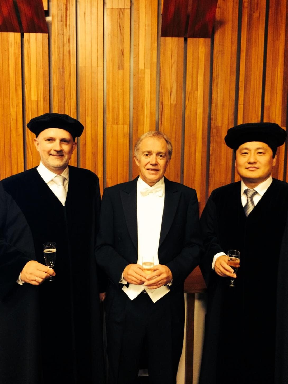 From left to right: Professor Are Magnus Bruaset, Dr. Øyvind Hjelle, Professor Xing Cai.